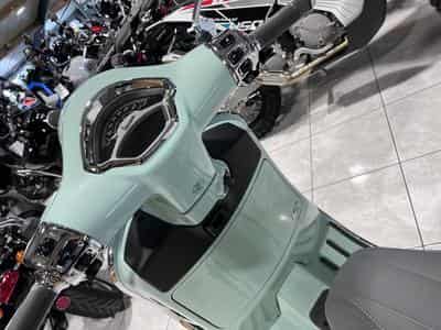 Vespa GTS Classica (2026) - Photo 6