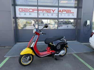 Vespa Primavera Mickey Mouse (2026) - Photo 1
