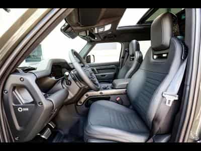 Land-Rover Defender 110 V8 P635 MHEV OCTA AWD EDITION ONE - FAROE GREEN - FULL S (2025) - Photo 9