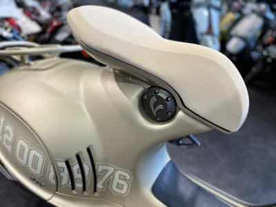 Vespa 946 DRAGON (2026) - Photo 8