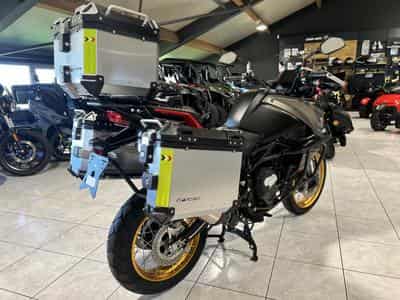 QJmotor SRT 800 SX TOURING (2026) - Photo 4