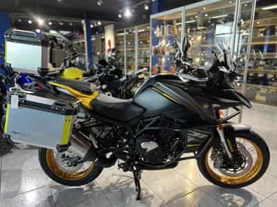 QJmotor SRT 800 SX TOURING (2026) - Photo 1