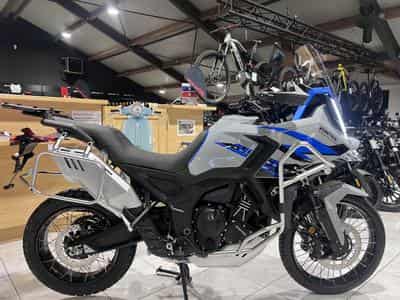 Zontes 703 F BLACK/GREY 21 + Pack valises offert (2026) - Foto 1