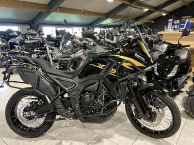 Zontes 703 F BLACK/GOLD 21 + Pack valises offert (2026) - Foto 1