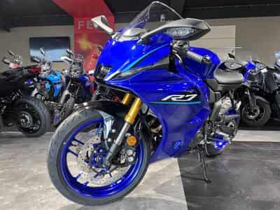 Yamaha R7 (2026) - Photo 2