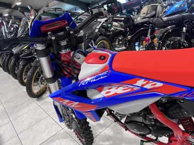 Beta R Enduro RACING 2T (2026) - Photo 6