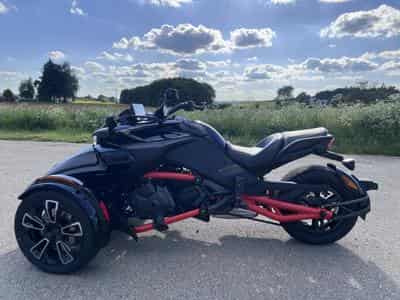 BRP Can-Am Spyder 1330 (2026) - Photo 6