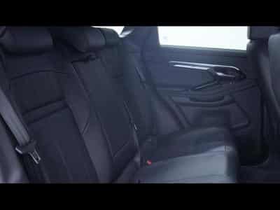 Land-Rover Range Rover Evoque D165 R-Dynamic S AWD Auto (2023) - Photo 14