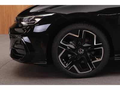 VW Golf Variant R-Line 1.5 eTSI 110KW-150CV DSG7 - (2025) - Photo 10