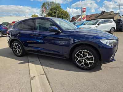 Alfa-Romeo Stelvio Super 2.0 TB 200 AT Q4 (2020) - Photo 2