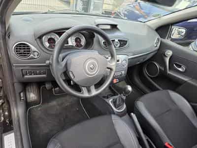 Renault Clio BREAK DCI 86CV 1ère propriétaire (2009) - Photo 5