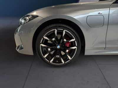 BMW 330 330e Touring M Sport (2025) - Foto 9