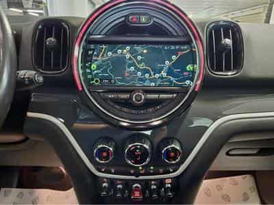 Mini Countryman Cooper SD ALL4 HEAD UP PANO LED NAVI (2018) - Foto 9