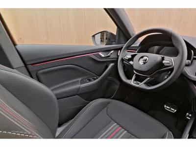 Skoda Scala Monte Carlo 1.5 TSI DSG 110 kW-150 CV - DSG7 (2026) - Photo 13