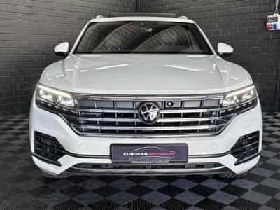 VW Touareg 3.0 TSi V6 eHybrid 4MOTION Elegance  381 CV (2022) - Foto 2