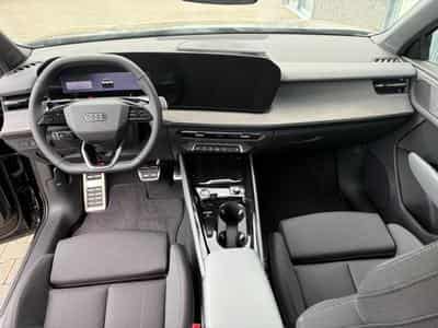 Audi Q3 Basis (2026) - Photo 15