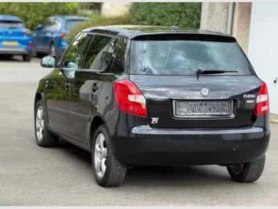 Skoda Fabia 1.6TDI 105 1er main ! (2013) - Photo 4