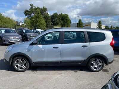 Dacia LODGY 1.3 TCE 130 FAP STEPWAY 7 PLACES (2021) - Foto 8