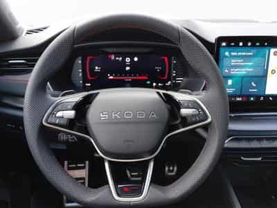 Skoda Octavia RS (2026) - Photo 10