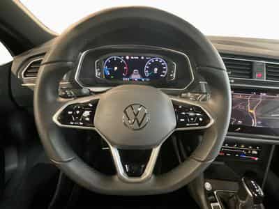 VW Tiguan R-Line+DSG+4M+Black-Style+Pano+AHK (2022) - Foto 10
