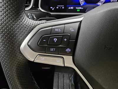 VW T-Roc 150cv R-Line Edition DSG (2025) - Foto 13
