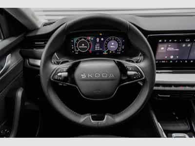 Skoda Octavia Kombi 1,5 eTSI (2025) - Foto 8