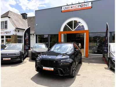 BMW X7 M60i SKY LOUNGE, B&W, 23" FULL PPF, KRISTALL ICONIC GLOW (2025) - Photo 3