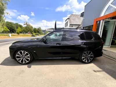 BMW X7 M60i SKY LOUNGE, B&W, 23" FULL PPF, KRISTALL ICONIC GLOW (2025) - Photo 5