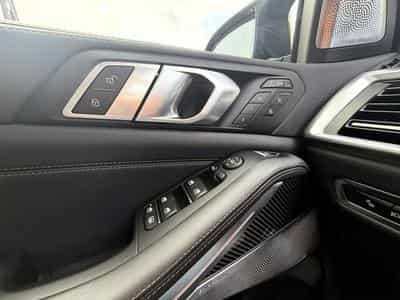 BMW X7 M60i SKY LOUNGE, B&W, 23" FULL PPF, KRISTALL ICONIC GLOW (2025) - Photo 13