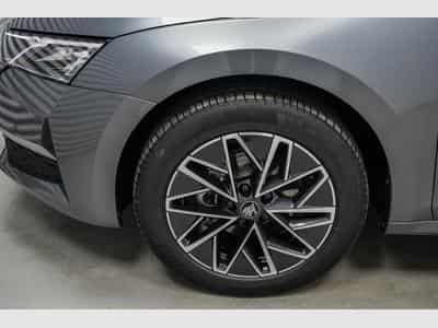 Skoda Octavia Kombi 1,5 eTSI (2025) - Foto 4