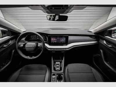 Skoda Octavia Kombi 1,5 eTSI (2026) - Foto 6