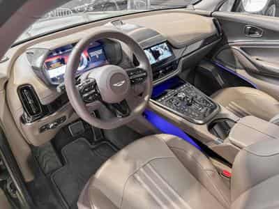 Aston-Martin DBX ASTON MARTIN DBX707 °FACELIFT° 4.0 V8 BITURBO - FULL CARBON (2025) - Photo 2