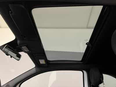 Fiat 500 Hybrid (2023) - Photo 12