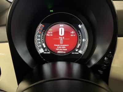 Fiat 500 Hybrid (2023) - Photo 9