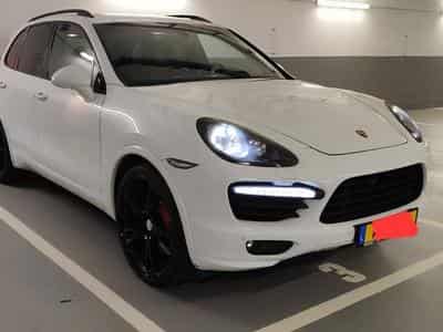 Porsche Cayenne Turbo (2013) - Photo 1