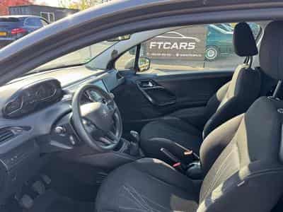 Peugeot 208 1.2 (2013) - Photo 5