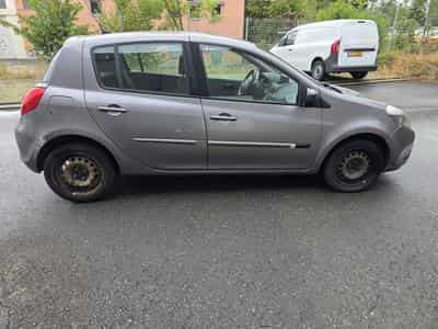 Renault Clio 1.5 Dci 88 CV (2011) - Photo 7