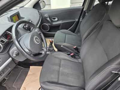 Renault Clio 1.5 Dci 88 CV (2011) - Photo 12