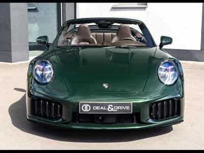 Porsche 911 (992.2) TURBO S 3.6 CABRIOLET PDK (711 CH) - OAK GREEN METAL (2026) - Photo 5