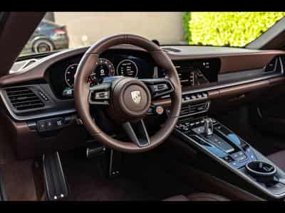 Porsche 911 (992.2) TURBO S 3.6 CABRIOLET PDK (711 CH) - OAK GREEN METAL (2026) - Photo 9