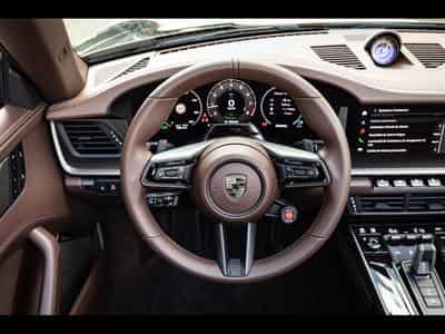 Porsche 911 (992.2) TURBO S 3.6 CABRIOLET PDK (711 CH) - OAK GREEN METAL (2026) - Photo 11