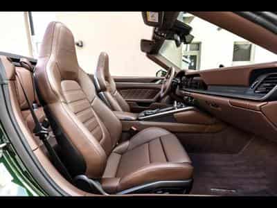 Porsche 911 (992.2) TURBO S 3.6 CABRIOLET PDK (711 CH) - OAK GREEN METAL (2026) - Photo 15