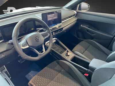 VW T-Roc T-Roc R-Line 1.5 eTSI  (150 CV)/PANO/AHK/360°/VOLL (2026) - Photo 5