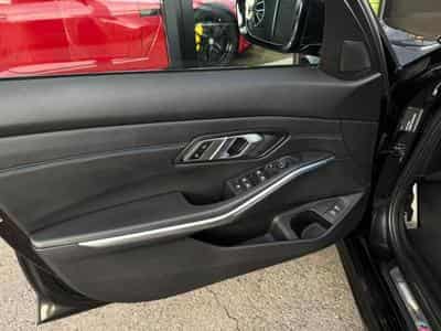 BMW 320 320d xDrive touring M Sport/190ch/Camera/Sièges chauffants (2020) - Photo 12