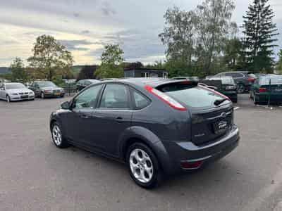 Ford Focus 1.6 tdci (2010) - Photo 3