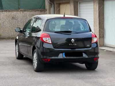 Renault Clio 1.5CDI 88 (2011) - Photo 4