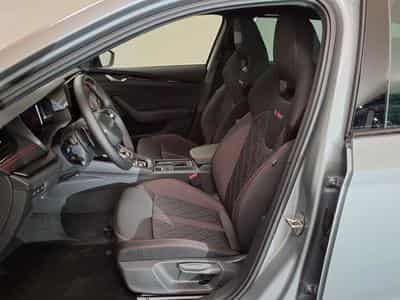 Skoda Octavia RS 2.0 TSI 7-Gang-DSG (2026) - Foto 9