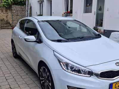 Kia Ceed (2013) - Photo 1