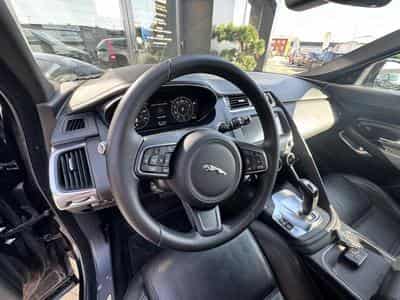 Jaguar E-Pace R-Dynamic S 2019 2.0L 249ch (2019) - Photo 4