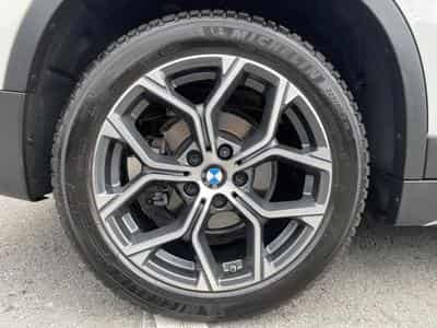 BMW X1 X1 sDrive18i X-line 1.5 140ch /Sièges chauffants/GPS (2020) - Photo 5